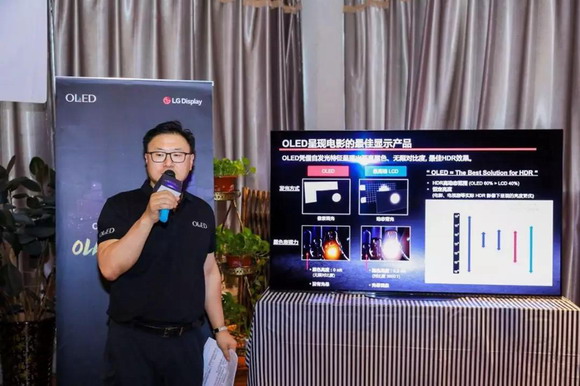 18_resize.jpg 18_resize.jpg