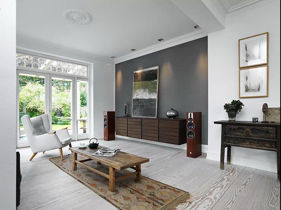 1_resize.jpg 1_resize.jpg