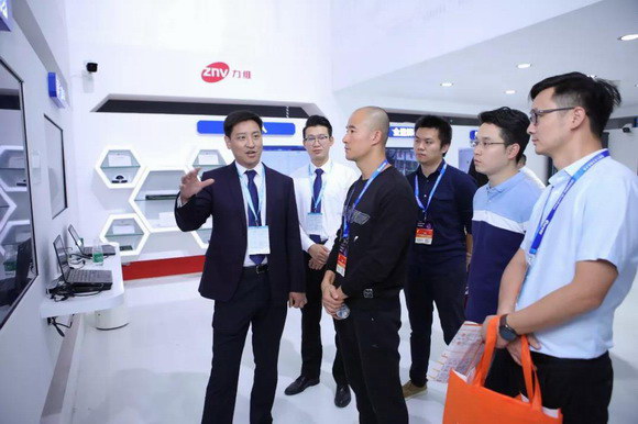 4_resize.jpg 4_resize.jpg