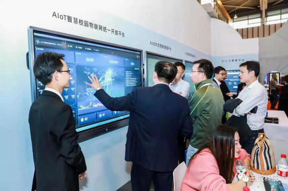 1_resize.jpg 1_resize.jpg